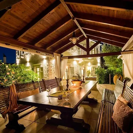 فيلة La Maison *