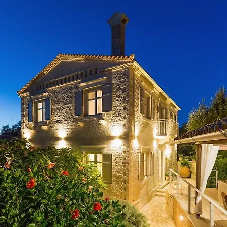 فيلة La Maison *