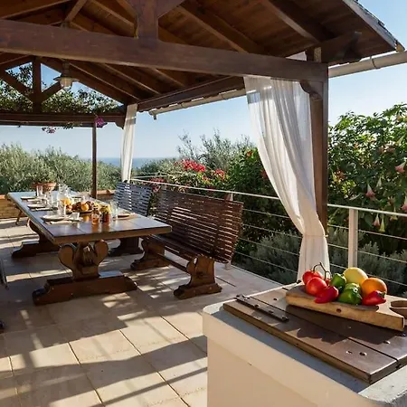 La Maison *